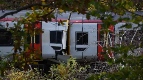 UK rail crash could have been avoided, investigation finds