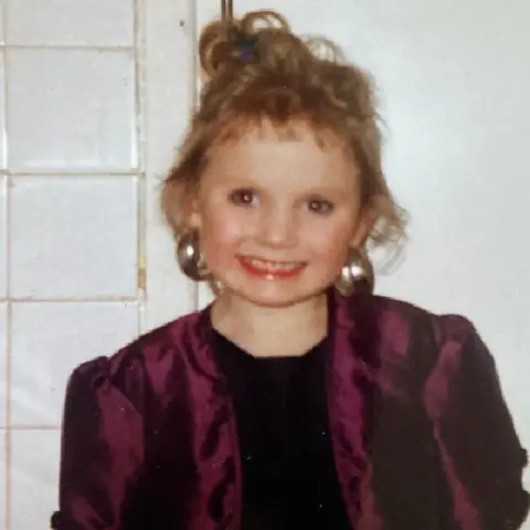 Police errors denied justice in Michaela Allen abuse case, inquiry finds