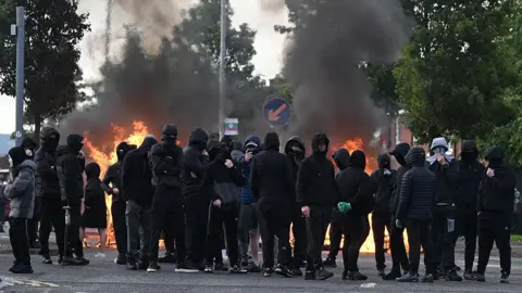 UK terror reviewer says immigration can be linked to national security
