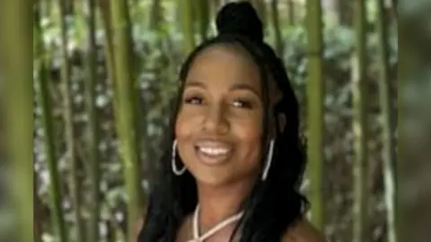 Woman killed in crossfire at London wake, police trace suspect car