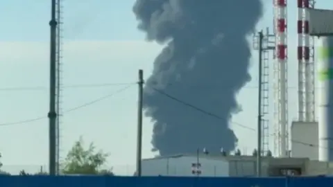 Governor urges city residents to stay indoors for first time since war began