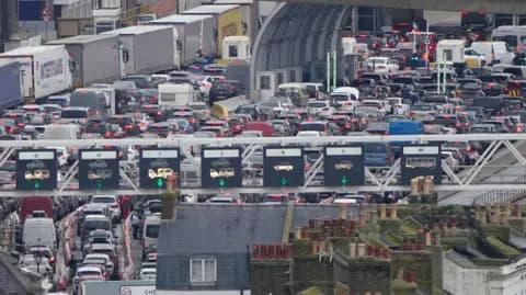 Holiday travellers face delays as EU border checks begin at Dover