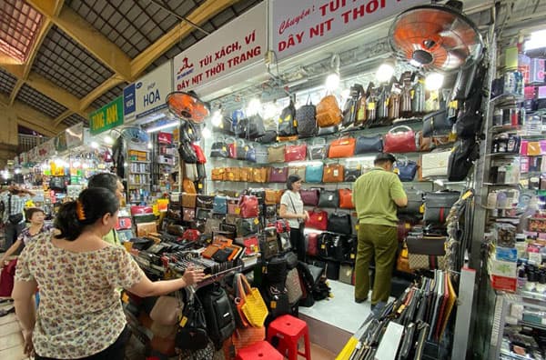 Vietnam’s counterfeit market thrives despite U.S. pressure on piracy