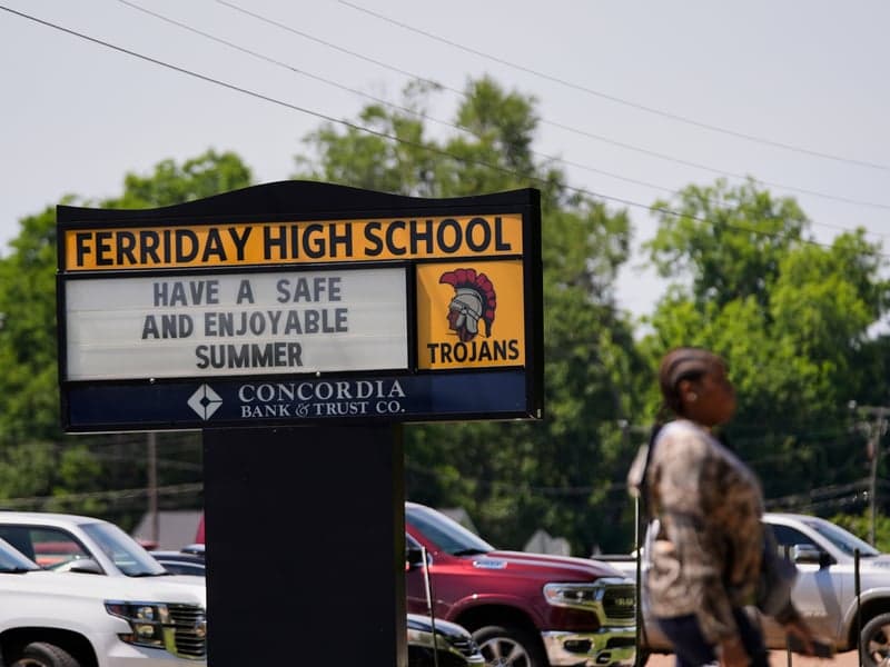 Federal appeals court ends decades of oversight of Louisiana school board