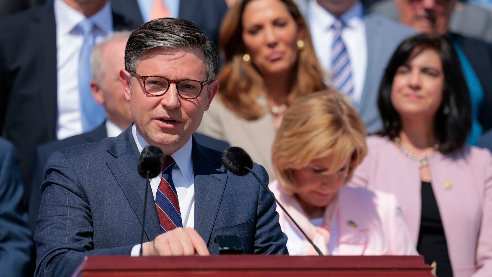 House GOP passes $70 billion ICE funding bill amid partisan clash