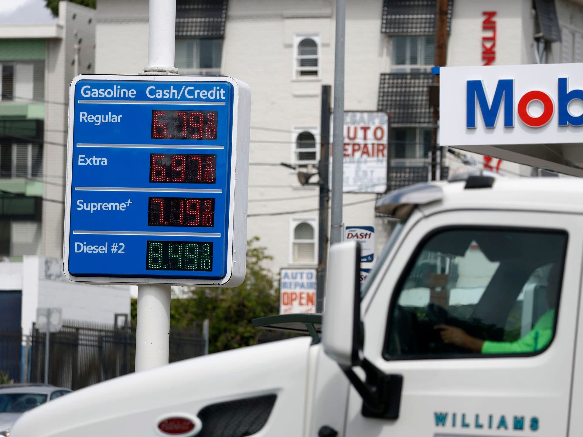 Trump backs temporary federal gas tax suspension as prices surge