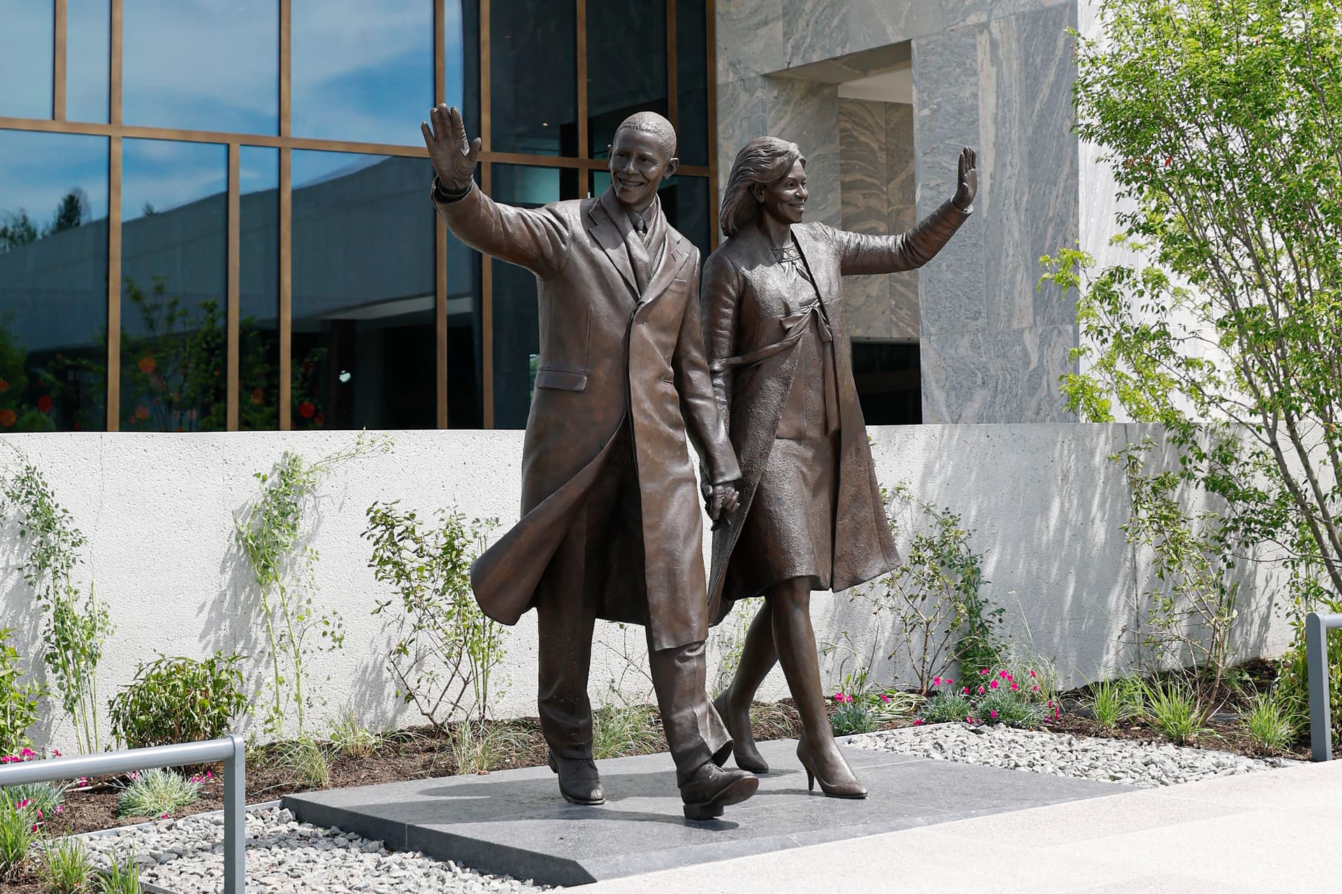 Obama Center opens with Indigenous land acknowledgment in Chicago park