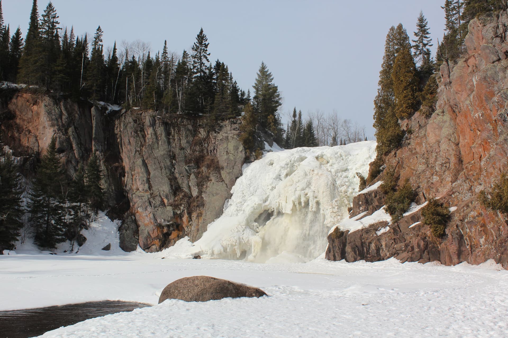 Lake County's Tettegouche State Park draws winter hikers to High Falls