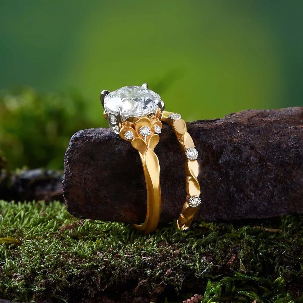 Berkshires jeweler says beauty, not jargon, sells natural diamonds