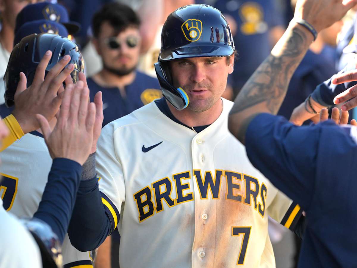 Brewers option Tyler Black to Triple-A Nashville after Yelich return