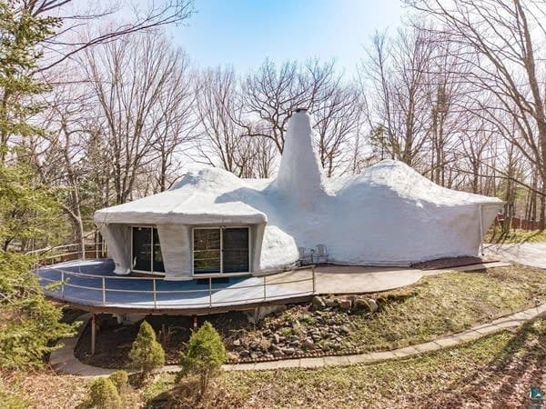 Duluth’s iconic foam dome Flintstone House hits the market again