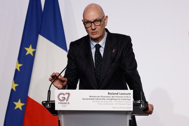 France cuts 2026 growth forecast to 0.7% amid weak start