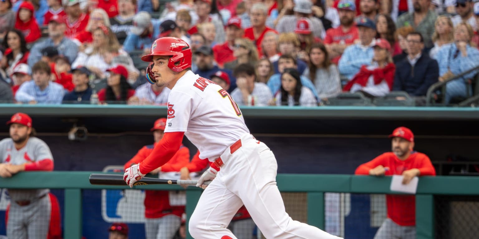 Redbirds jump on Knights early, beat Charlotte 10-5 in opener