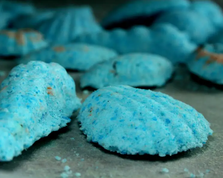 Make Fizzy Bath Bombs at Home With This Step-by-Step Guide