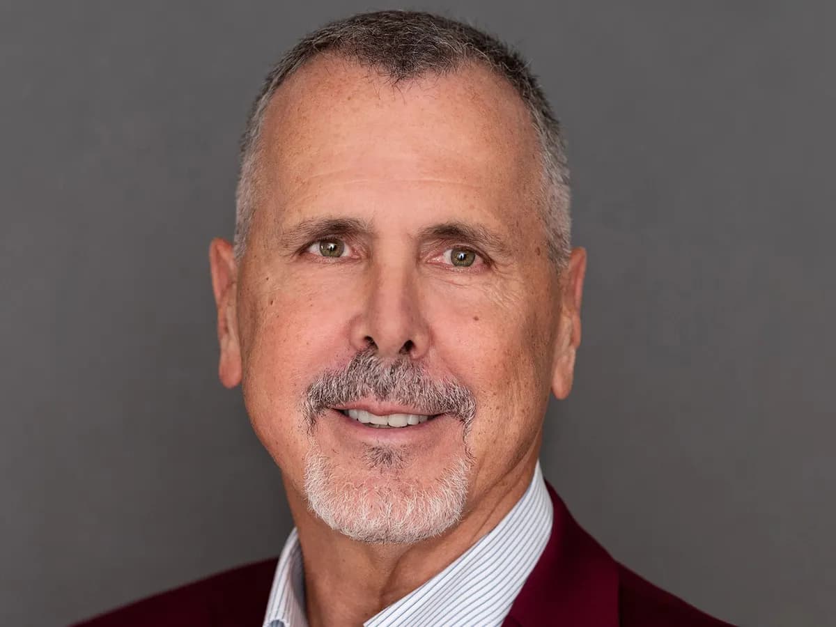 April brings 32 restaurant executive moves, signaling growth and turnaround priorities