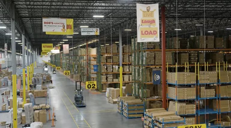 Bob’s Discount Furniture tests store-distribution hybrid, a model Big Lots should watch