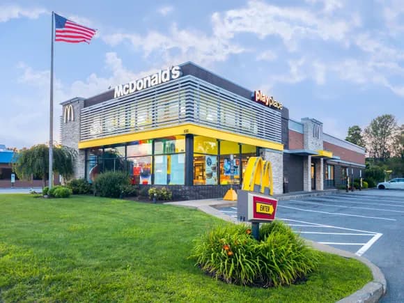 McDonald’s bets on chicken, restaurant upgrades to drive growth