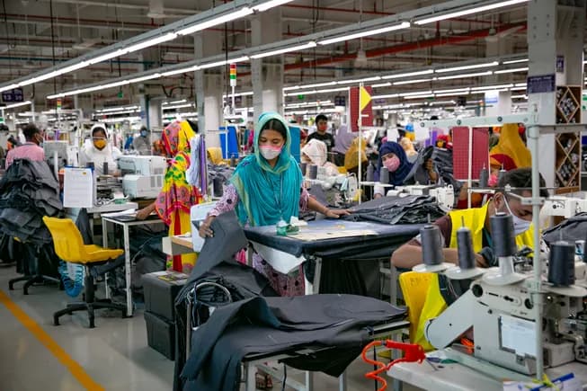 Cheap cotton T-shirts keep squeezing wages and safety, report says