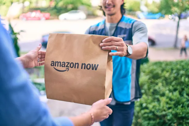 Amazon expands 30-minute delivery, raising speed pressure on Big Lots stores