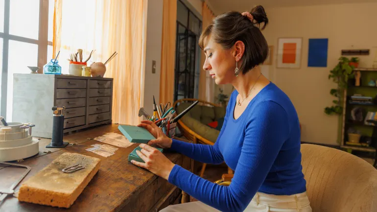Etsy turnaround shows Big Lots workers inventory and service still drive sales