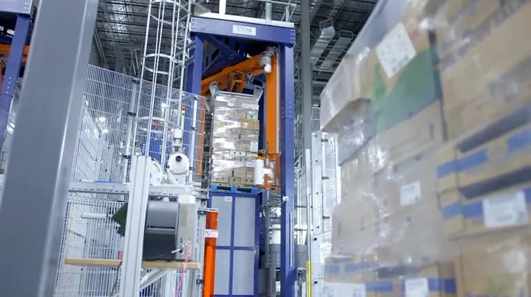 Walmart plans $8 million remodel at Texas distribution center