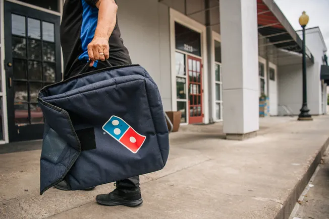 Sixth Circuit says Pizza Hut-style drivers need full vehicle reimbursement