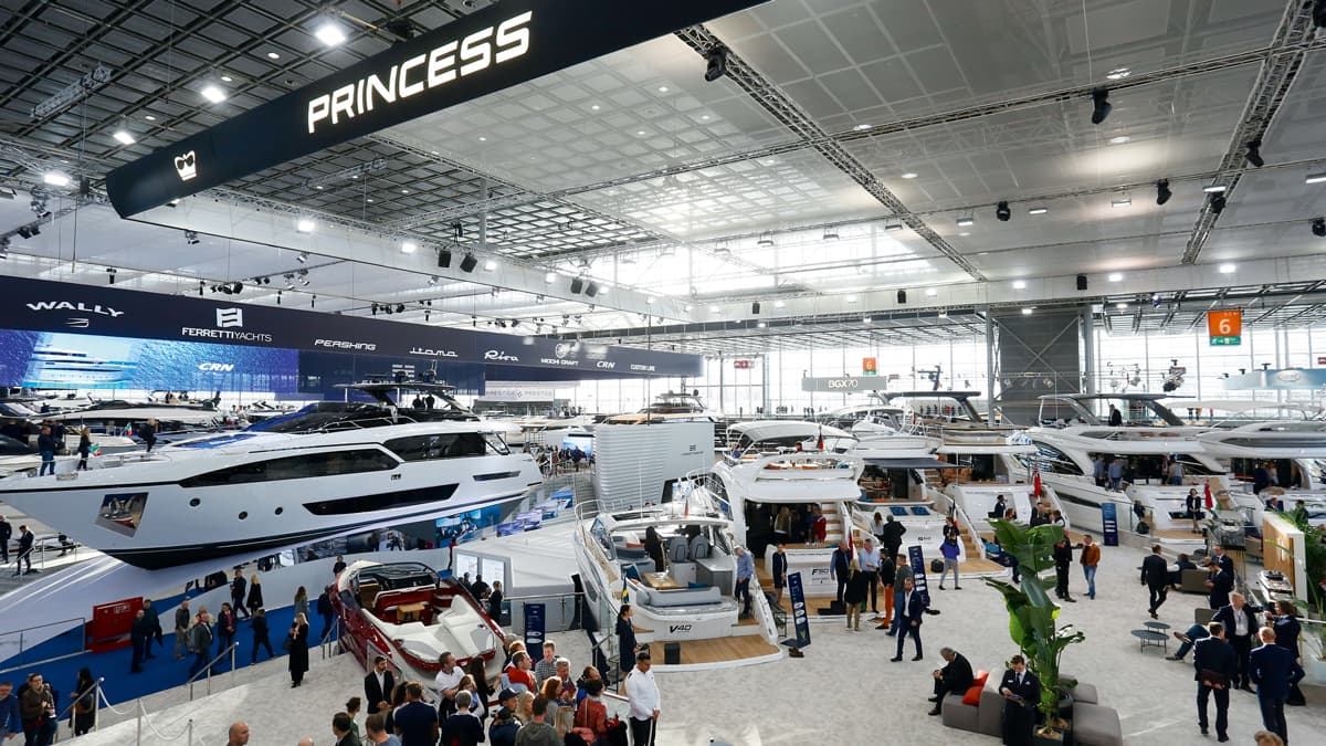 Boot Düsseldorf Revives Multihulls: Small Catamarans, Hybrids Draw Crowds