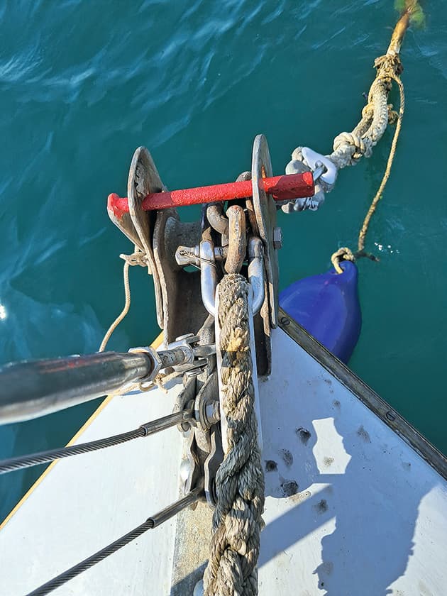 How to Build a Mooring Bridle That Survives Storm-Force Winds