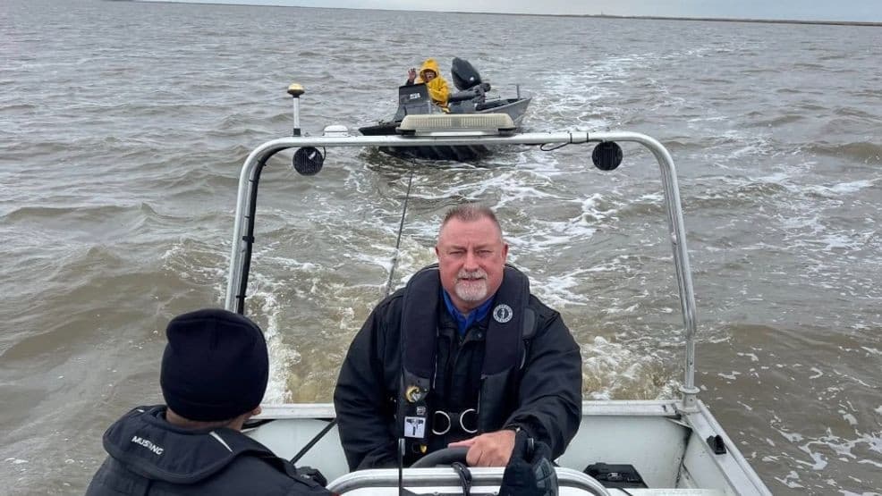 Lafayette County Multi-Agency Team Rescues Stranded Boater on Sardis Lake