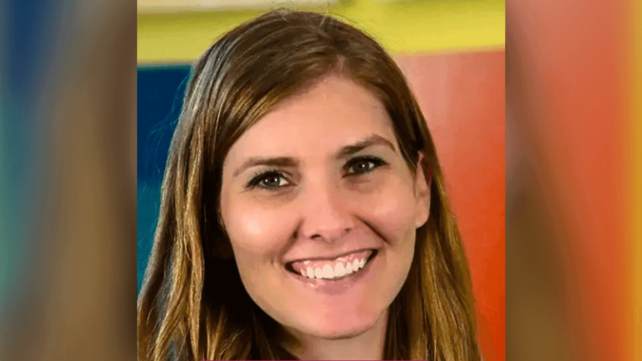Clovis teacher Erin Andrade wins national Crystal Apple Award