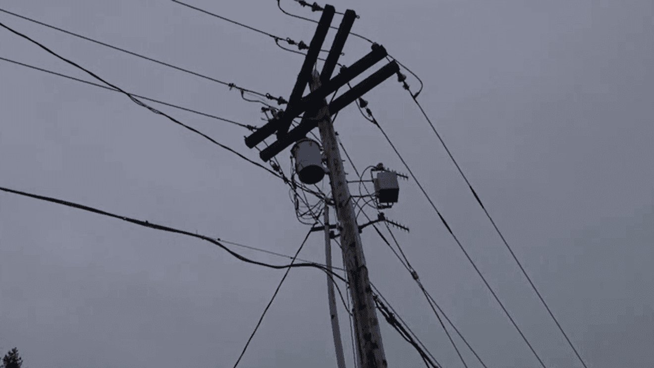 Storm Leaves Thousands on Whidbey Island Without Power, Repairs Continue