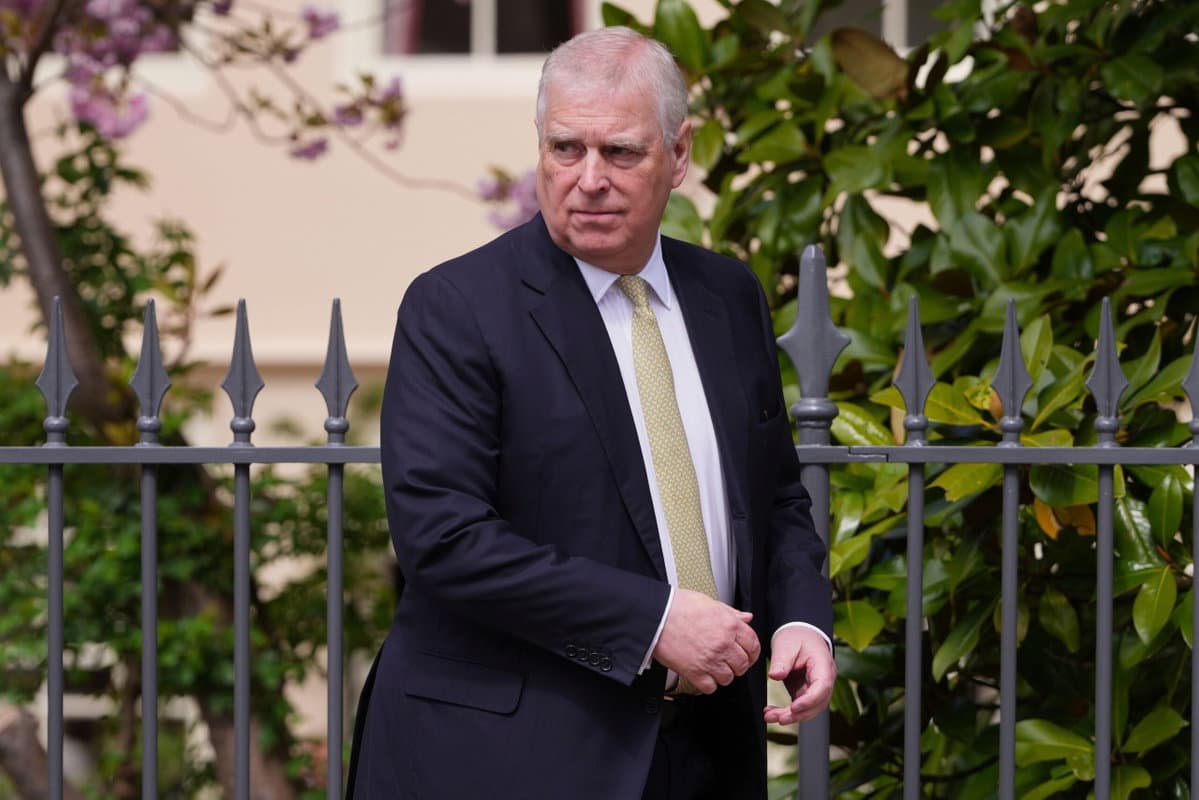 Released documents show Queen Elizabeth backed Andrew’s trade envoy role
