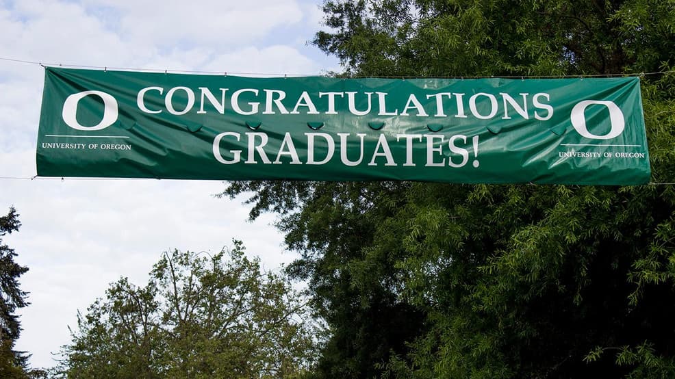 University of Oregon prepares for 149th commencement, 5,513 Ducks expected