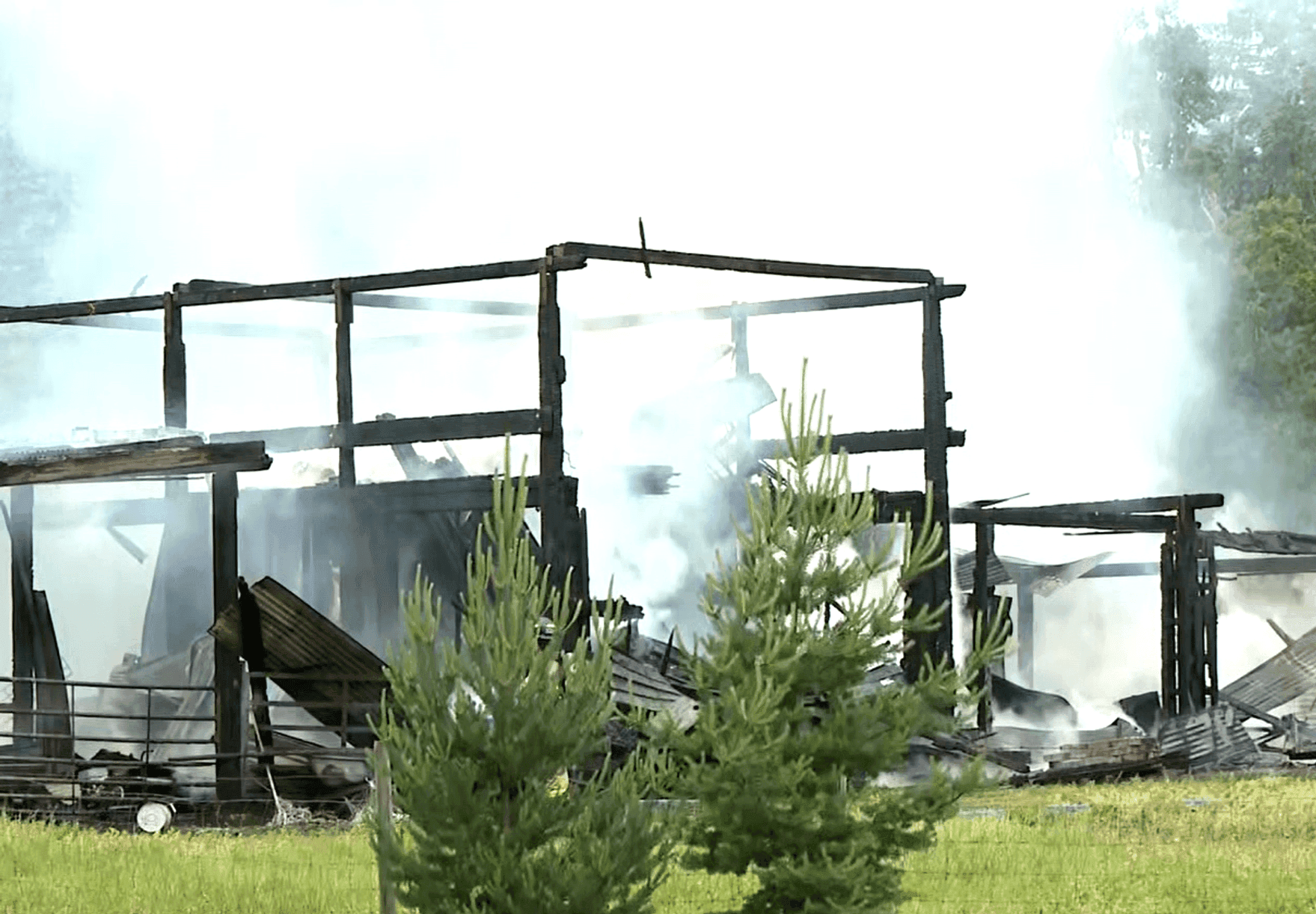 Barn fire in Cottage Grove injures at least three people