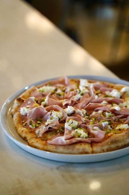 iDalia opens in Parrish with handmade pasta and artisan pizza
