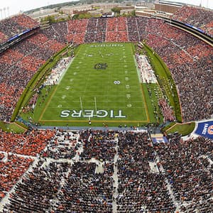 Auburn turns Jordan-Hare Stadium into free movie night for students