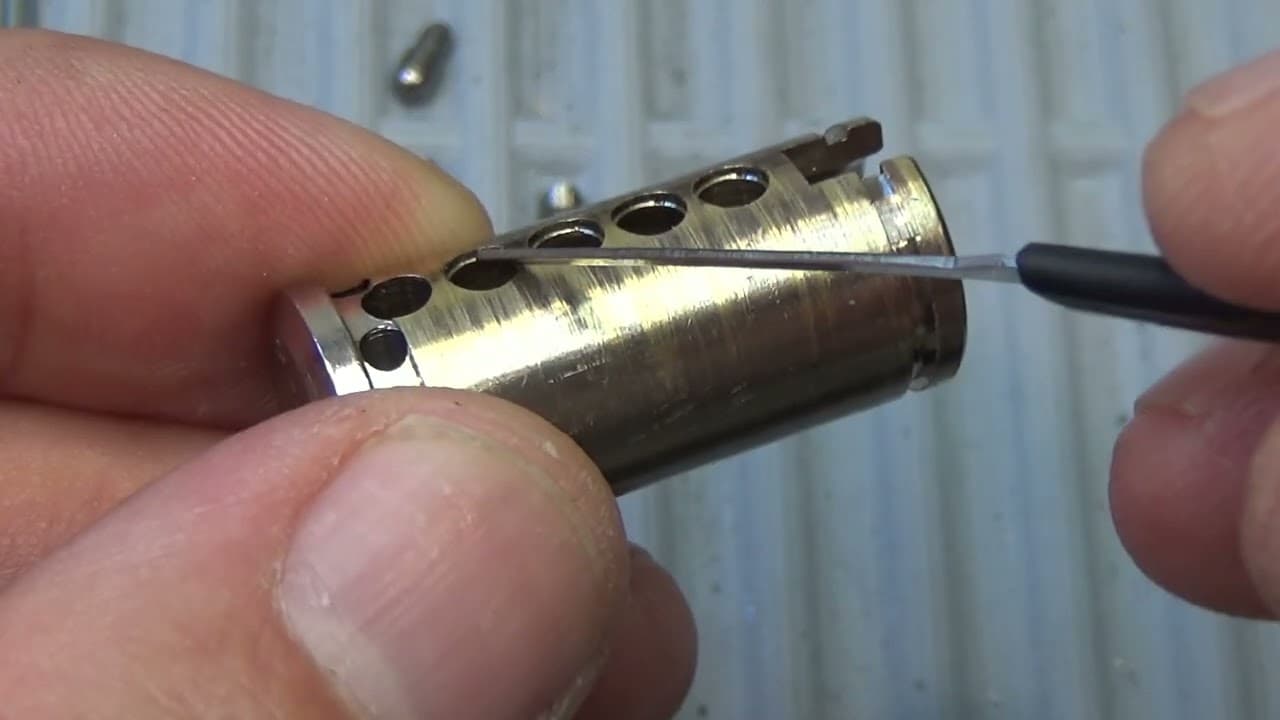 LockLab tears down a Frankenstein TESA cylinder after a pick open