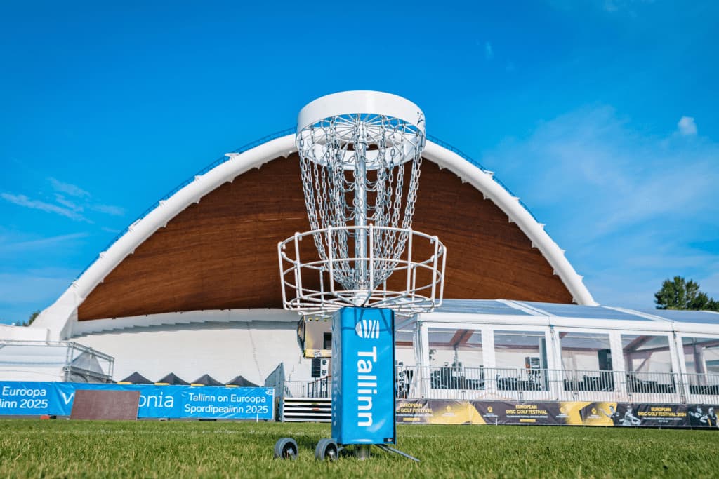 Teemu Lampainen sets course record, ties lead at European Open