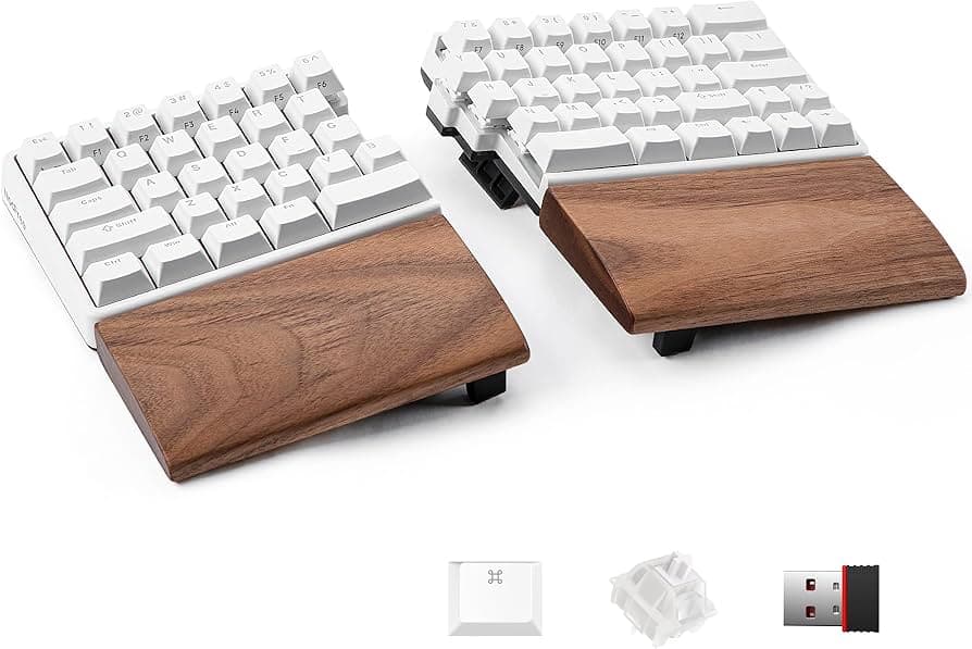 NocFree & shows off a refined split keyboard desk setup