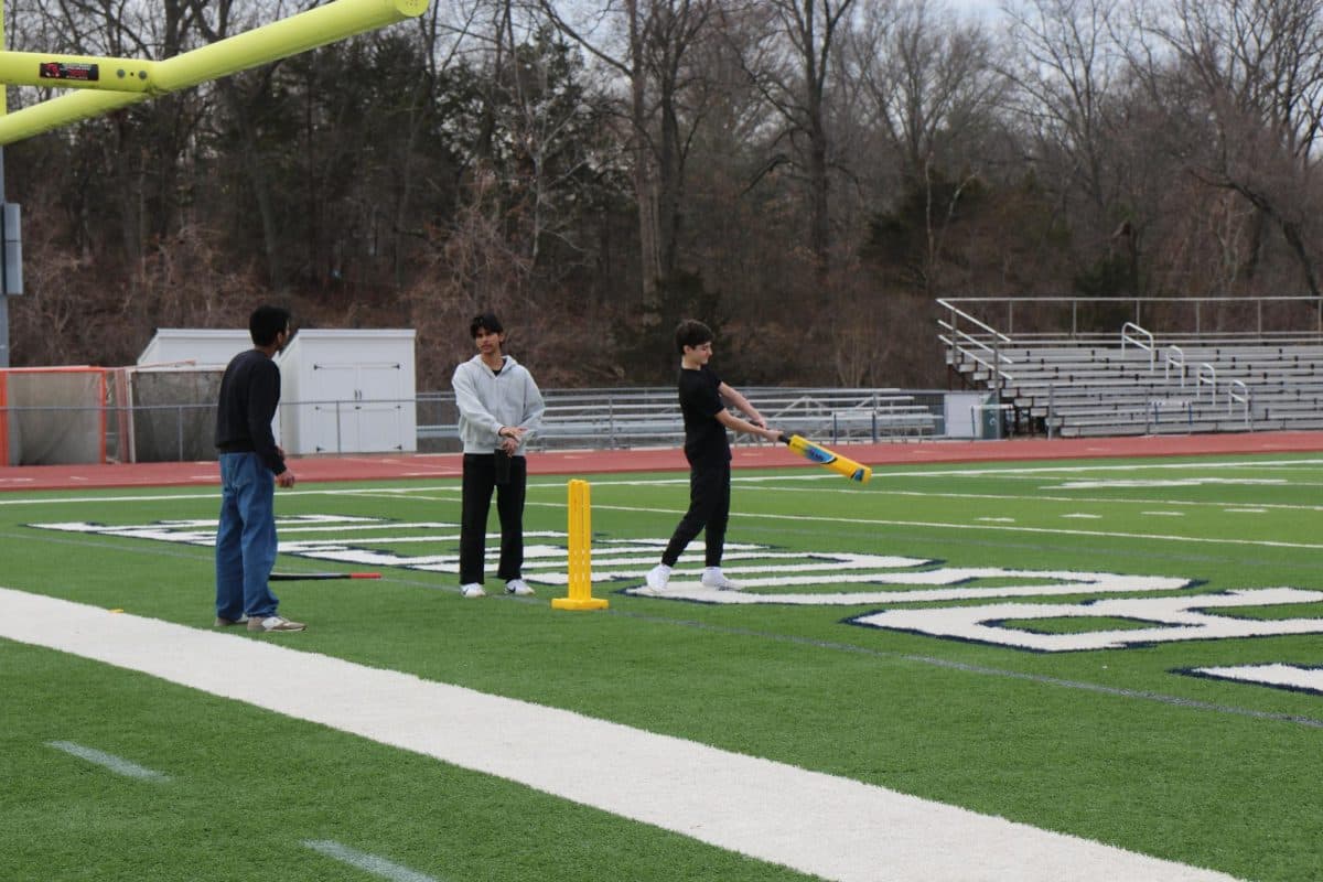 Marquette students launch Missouri's first high school cricket club