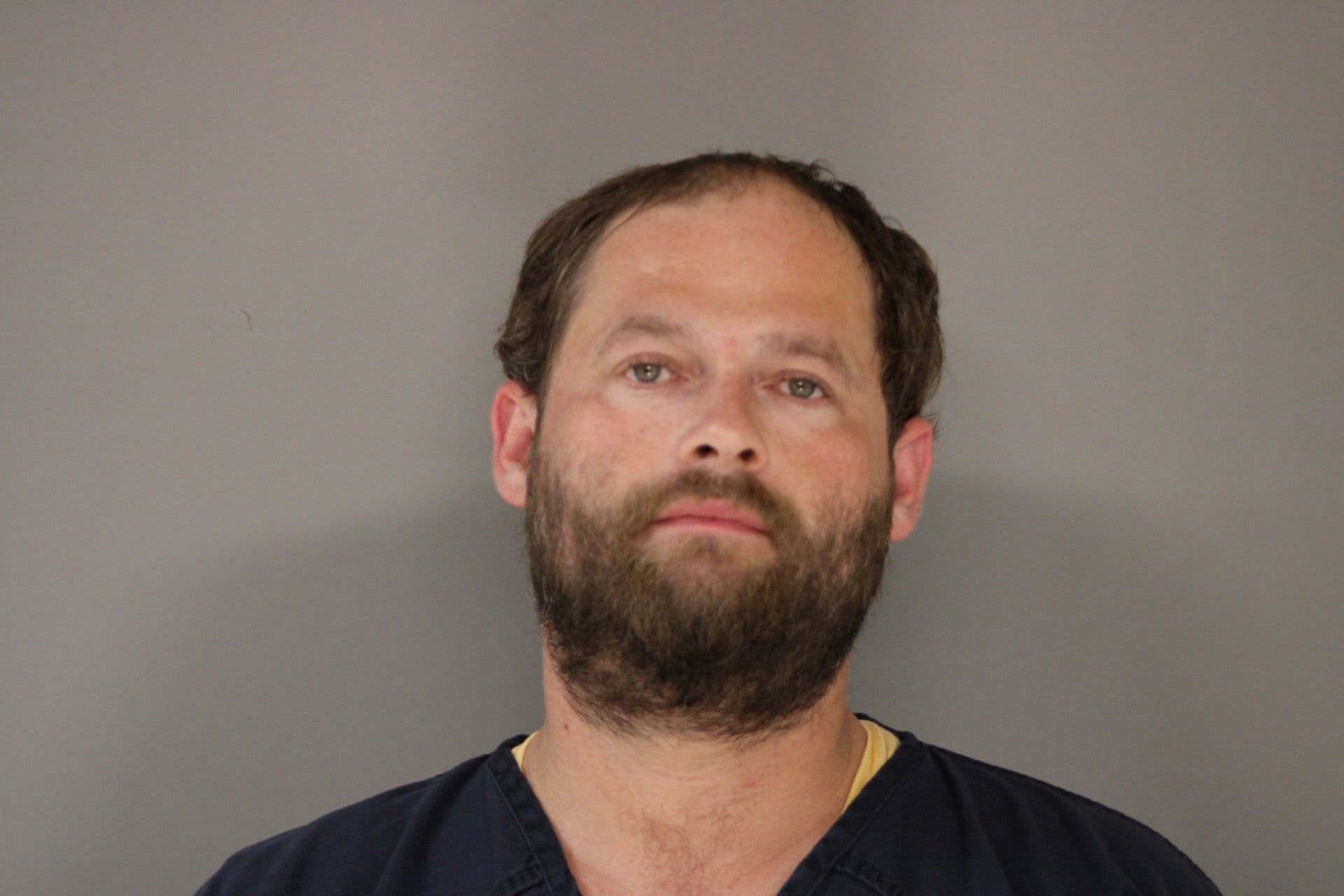 Fergus Falls man charged after breaking apartment office window