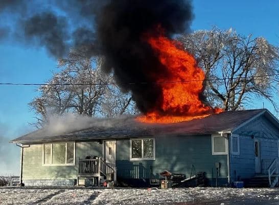 Jamestown Rural firefighters extinguish rural Courtenay fire, no injuries reported