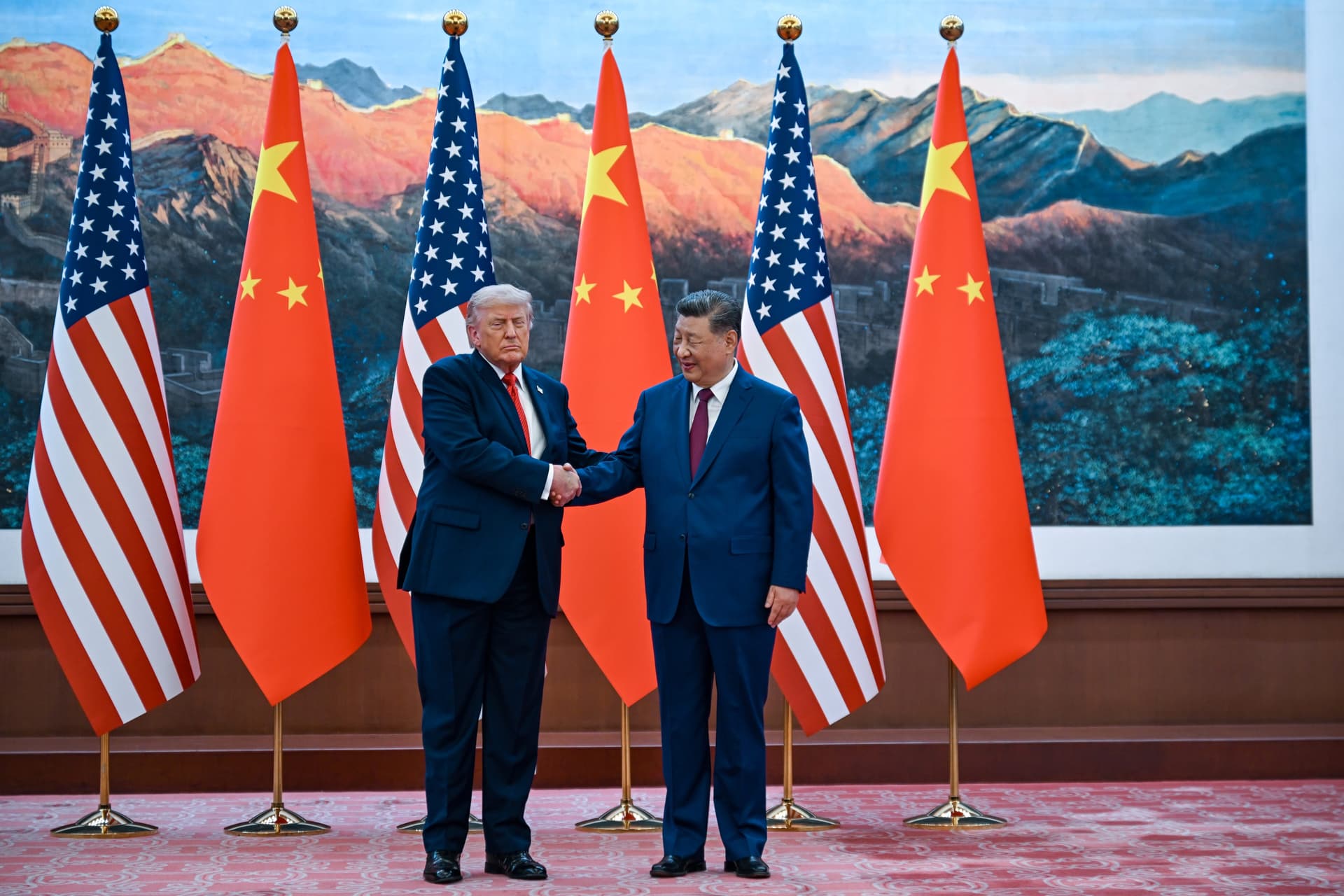 Trump meets Xi in Beijing as Iran war clouds U.S.-China talks