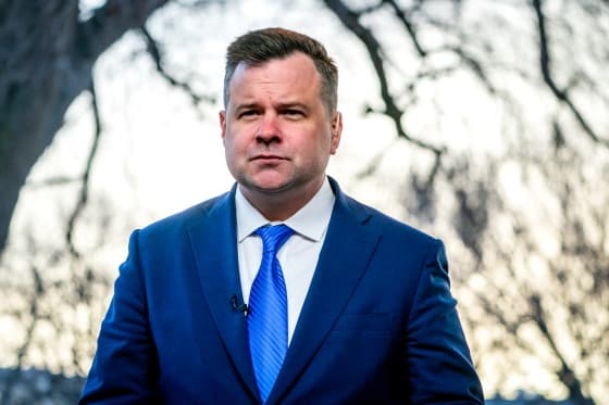 Section 702 surveillance renewal stalls after Trump names Bill Pulte acting DNI