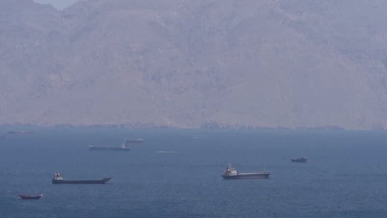 U.S.-Iran peace talks make progress, but Strait of Hormuz dispute remains unresolved