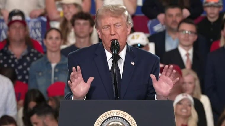 Trump strengthens grip on GOP voters, but loses sway in Congress
