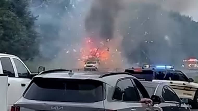 Fireworks trailer erupts on Tennessee highway, closing Interstate 75 lanes