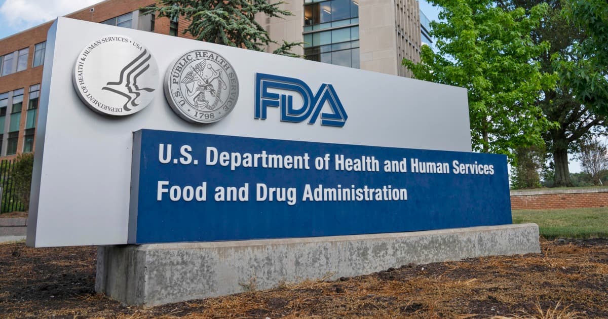 Ophthalmologist critical of Covid response emerges as FDA vaccine chief front-runner