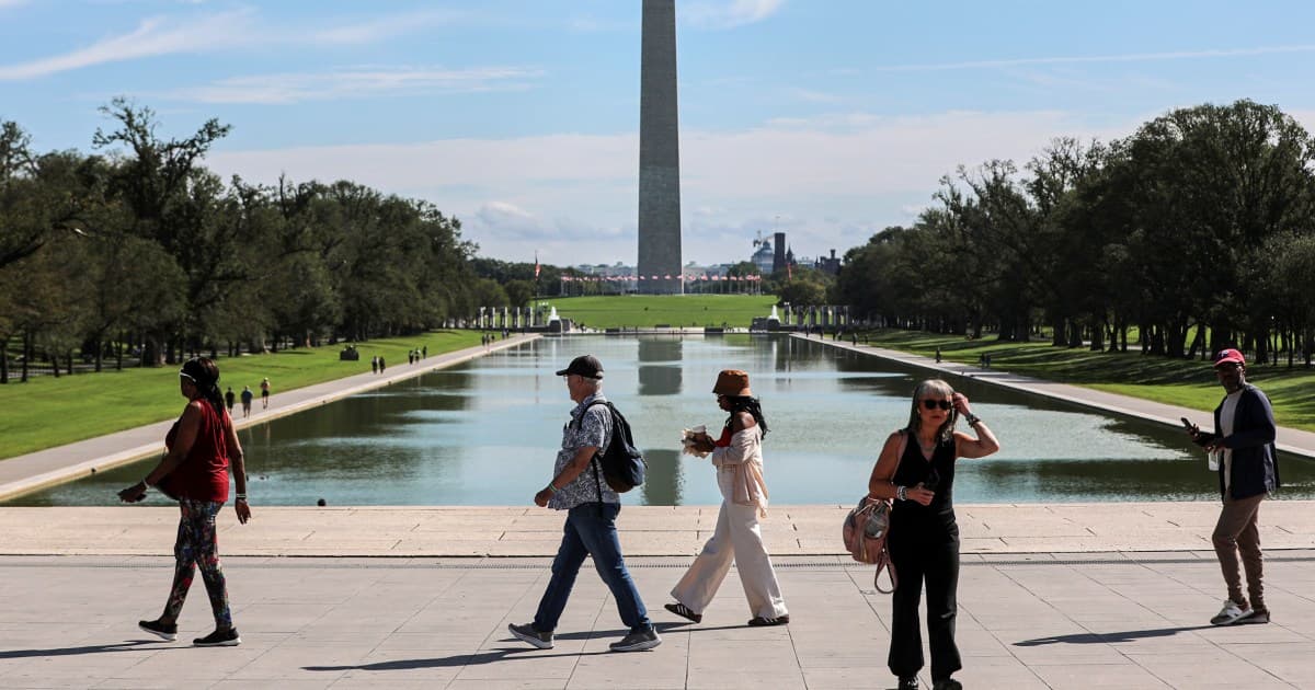 Trump Plans American Flag Blue Makeover for Lincoln Memorial Reflecting Pool