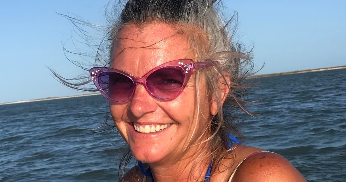 Husband arrested after wife vanishes from boat in Bahamas